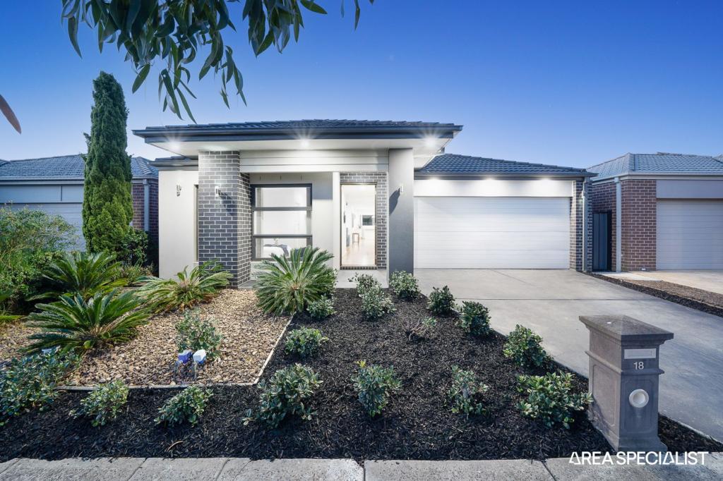 18 Calabrese Cct, Clyde North, VIC 3978