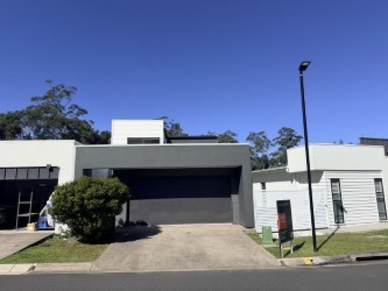 18 Palm Forest Cct, Forest Glen, QLD 4556