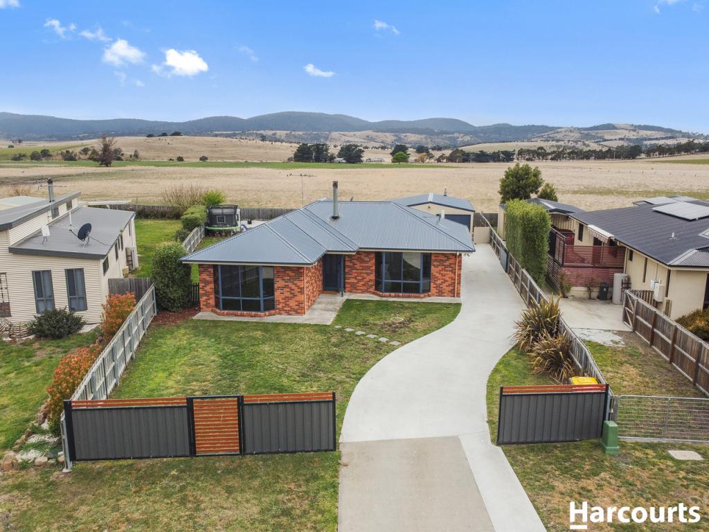 15 Alexander Cir, Campania, TAS 7026