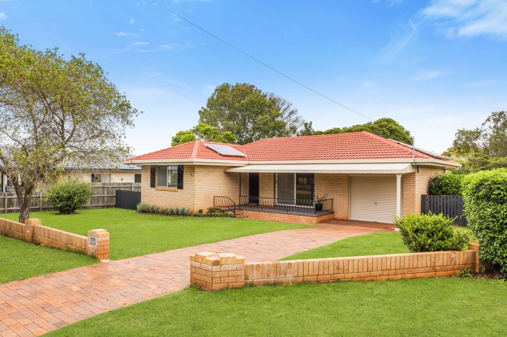 31 Loveday St, Rangeville, QLD 4350