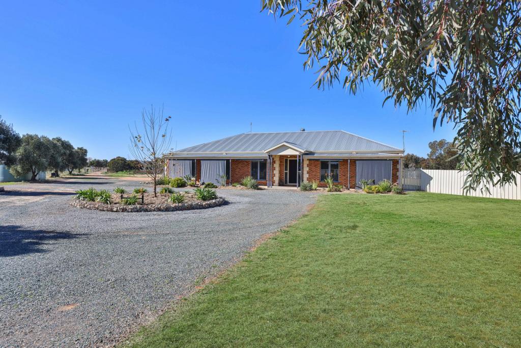 41 SHEOAK AVE, MILDURA, VIC 3500