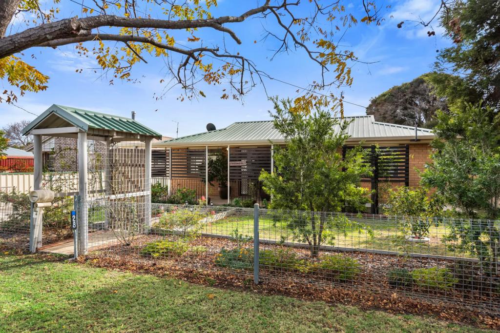 28 Kates St, Clifton, QLD 4361