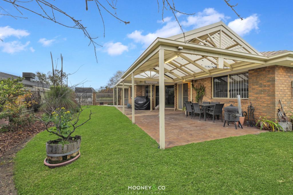 7 SOUTHERN BVD, NARRE WARREN SOUTH, VIC 3805