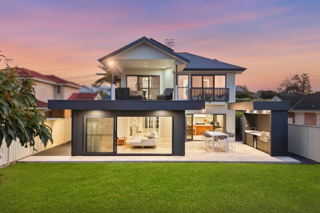 16 YEDDENBA AVE, BLUE BAY, NSW 2261