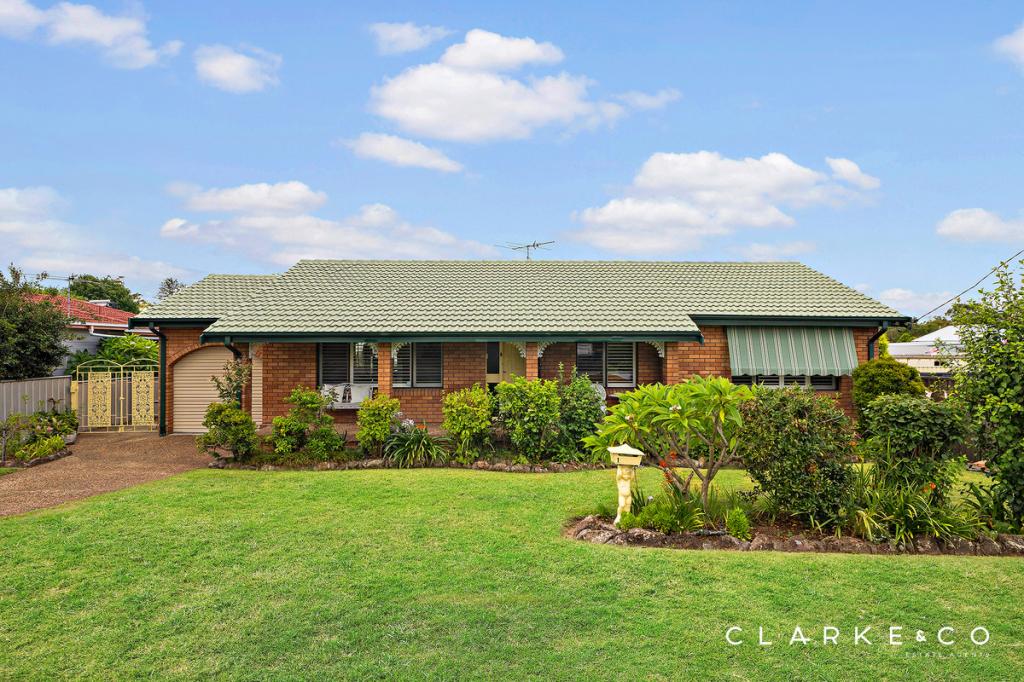 1 Seventh St, Weston, NSW 2326