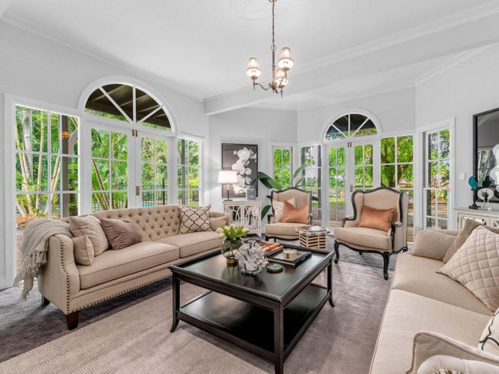 48 Instow St, Yeronga, QLD 4104