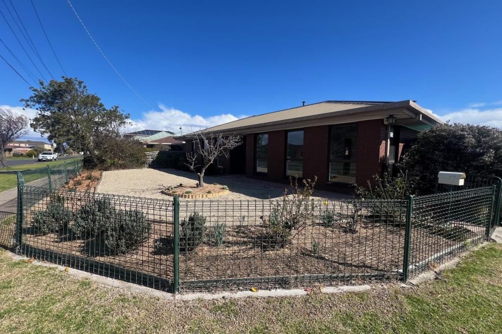 1 Tavistock Ct, Hamlyn Heights, VIC 3215