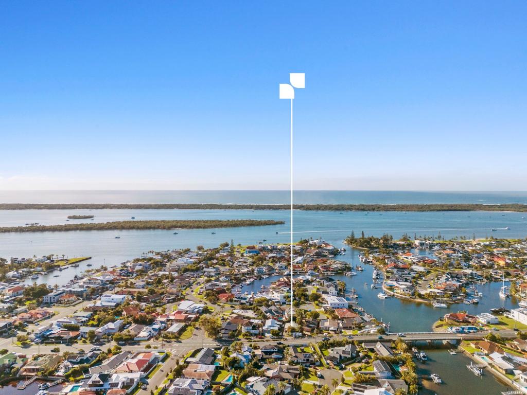 185 Bayview St, Runaway Bay, QLD 4216