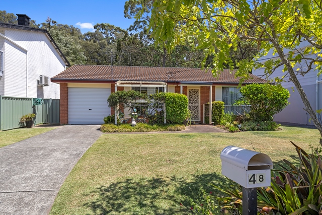 48 Cater Cres, Sussex Inlet, NSW 2540