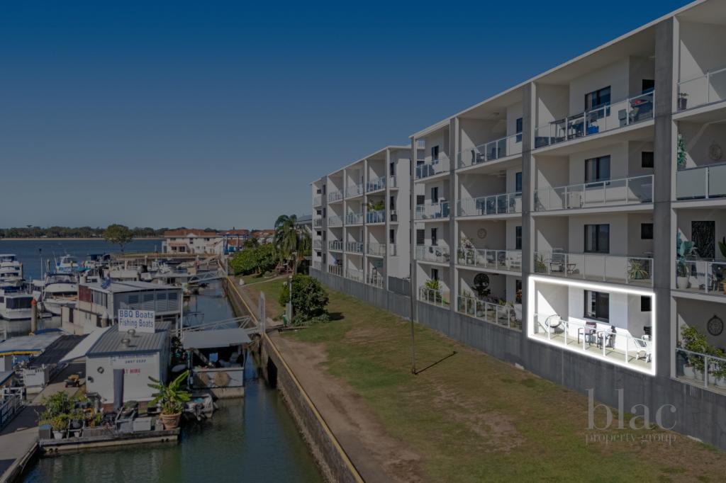 102/3-5 Spinnaker Dr, Sandstone Point, QLD 4511