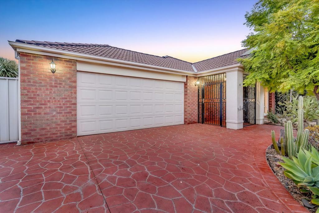 4 Elmwood Pl, Craigieburn, VIC 3064