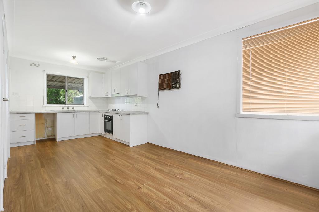 425 English Ave, Lavington, NSW 2641