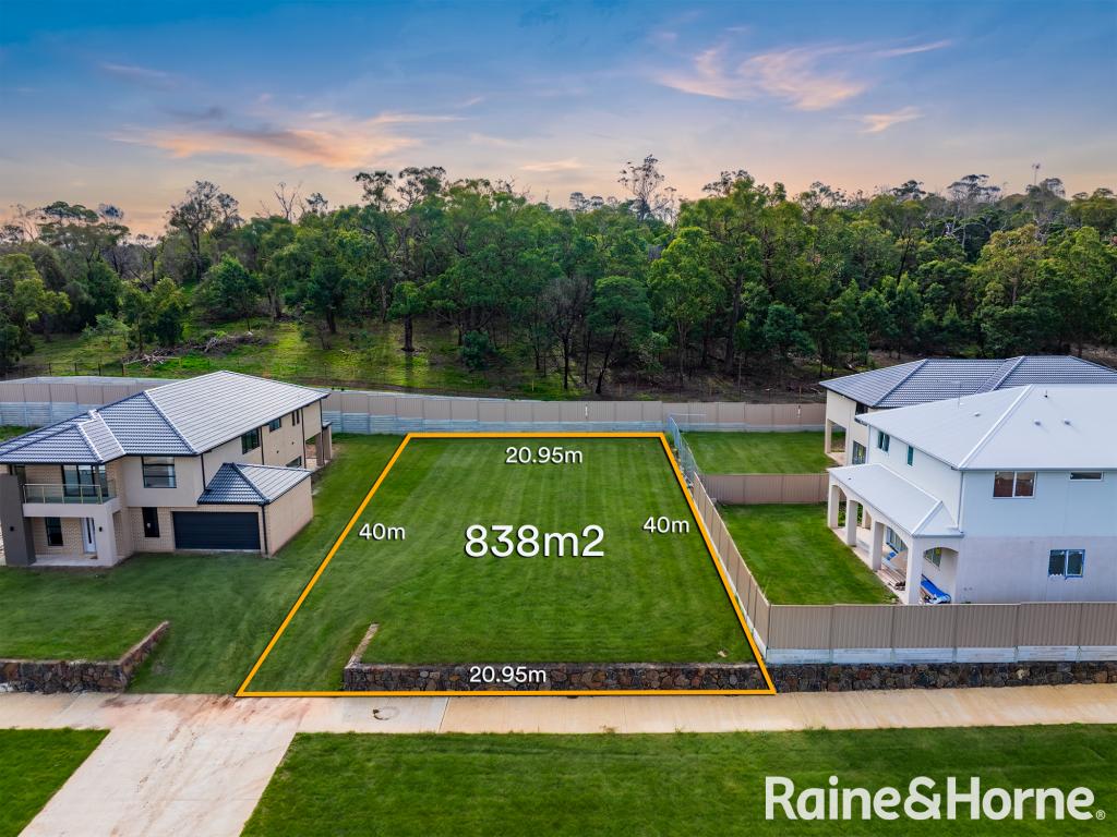 47 Sampson Dr, Pakenham, VIC 3810