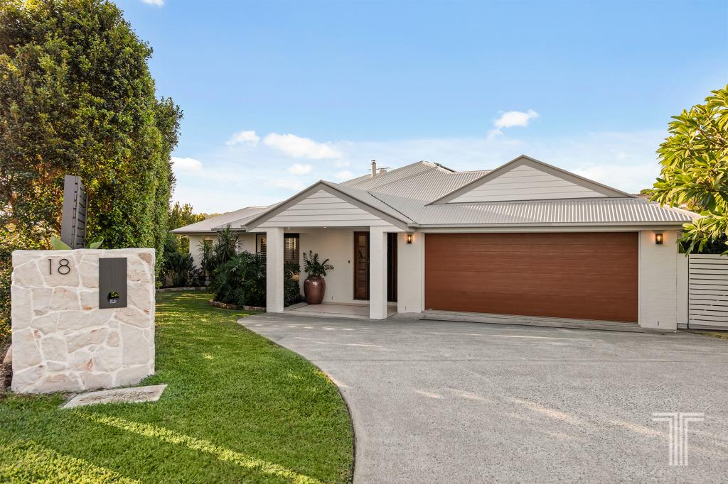 18 Pembridge Pl, Carindale, QLD 4152