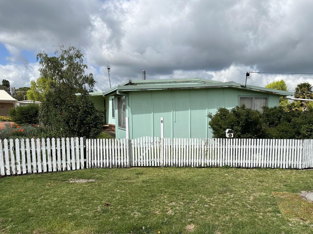 6 Kildare Pl, Glen Innes, NSW 2370