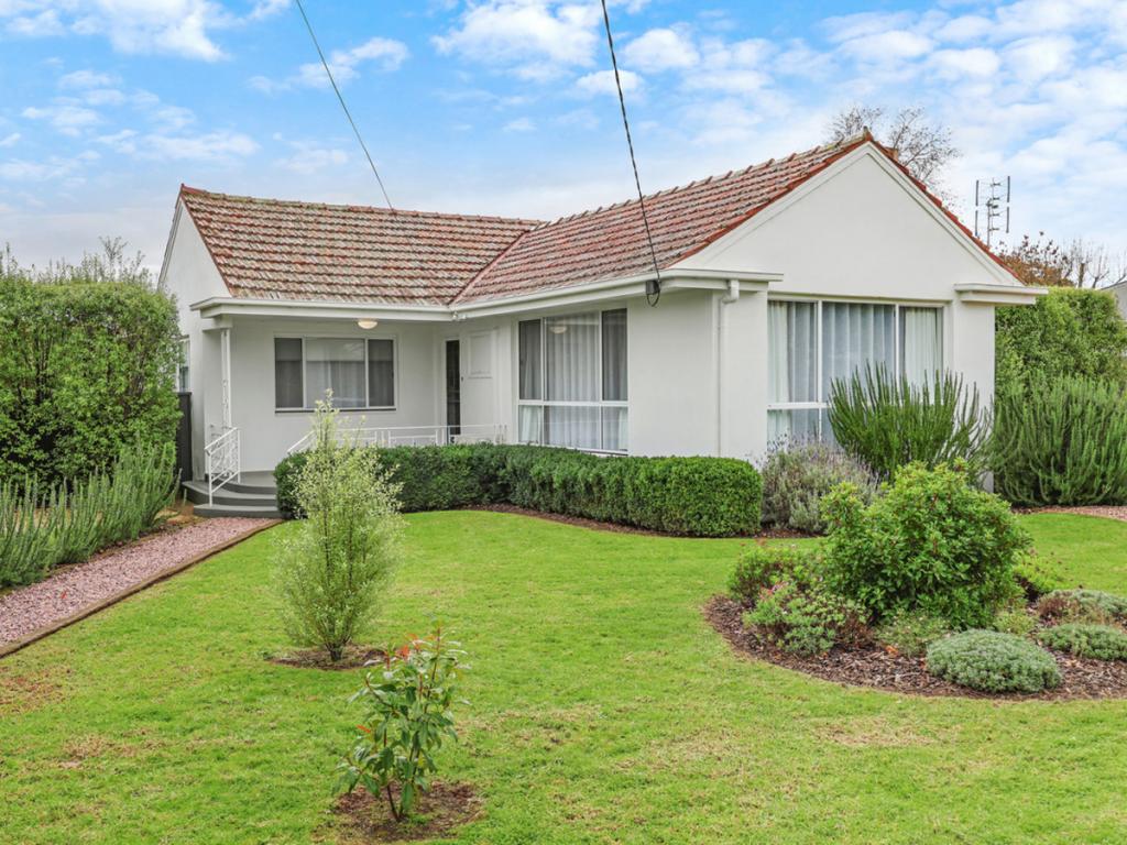 56 Shaw St, Mortlake, VIC 3272
