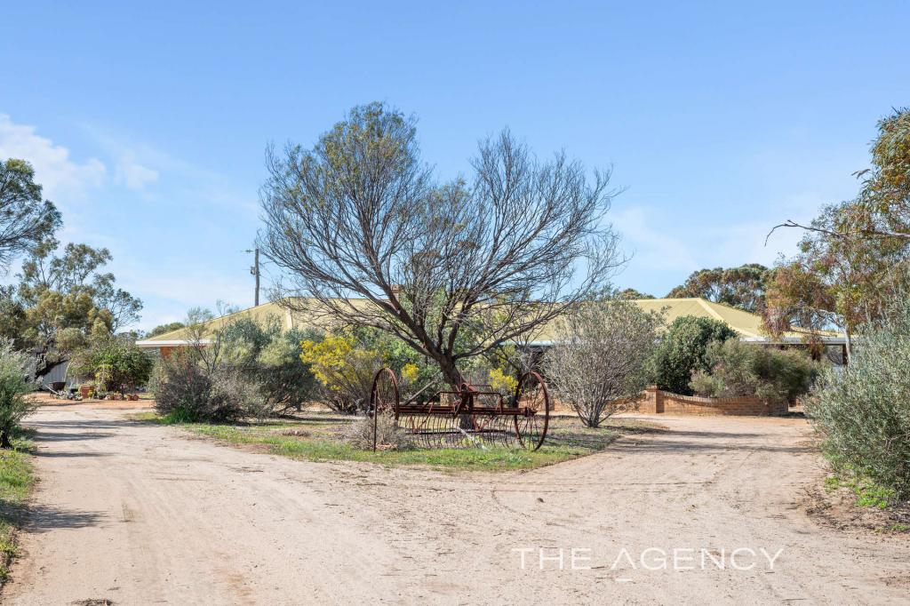 115 Minkadine Rd, Kellerberrin, WA 6410