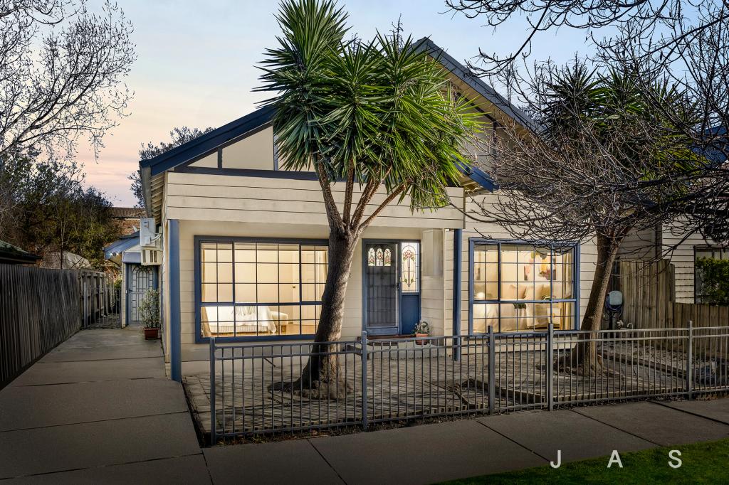 32 Warleigh Rd, West Footscray, VIC 3012