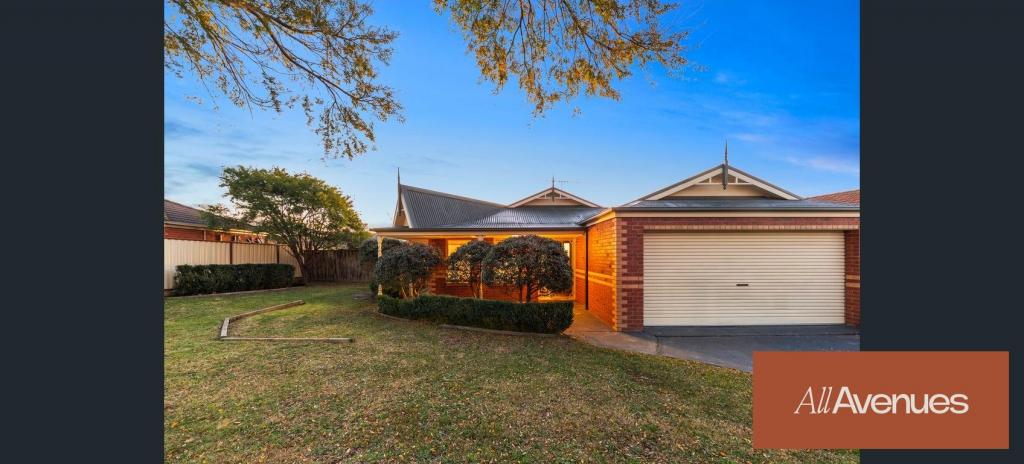 11 GWENTON AVE, CRANBOURNE EAST, VIC 3977