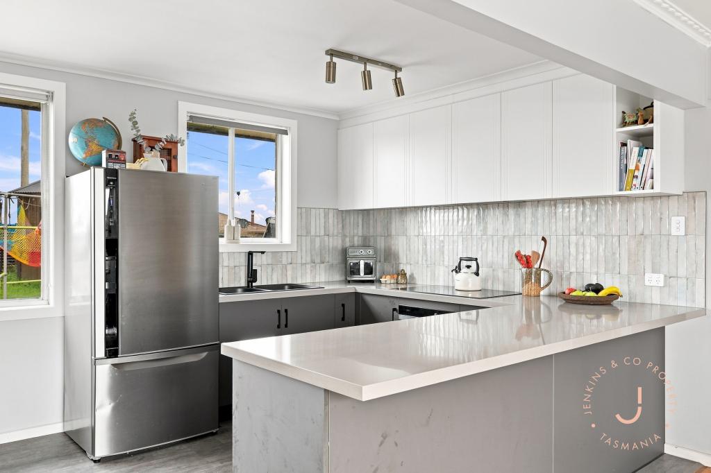 1 Suncrest Pl, Ravenswood, TAS 7250