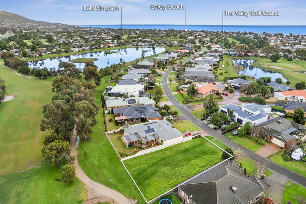 102 PALM TREE DR, SAFETY BEACH, VIC 3936