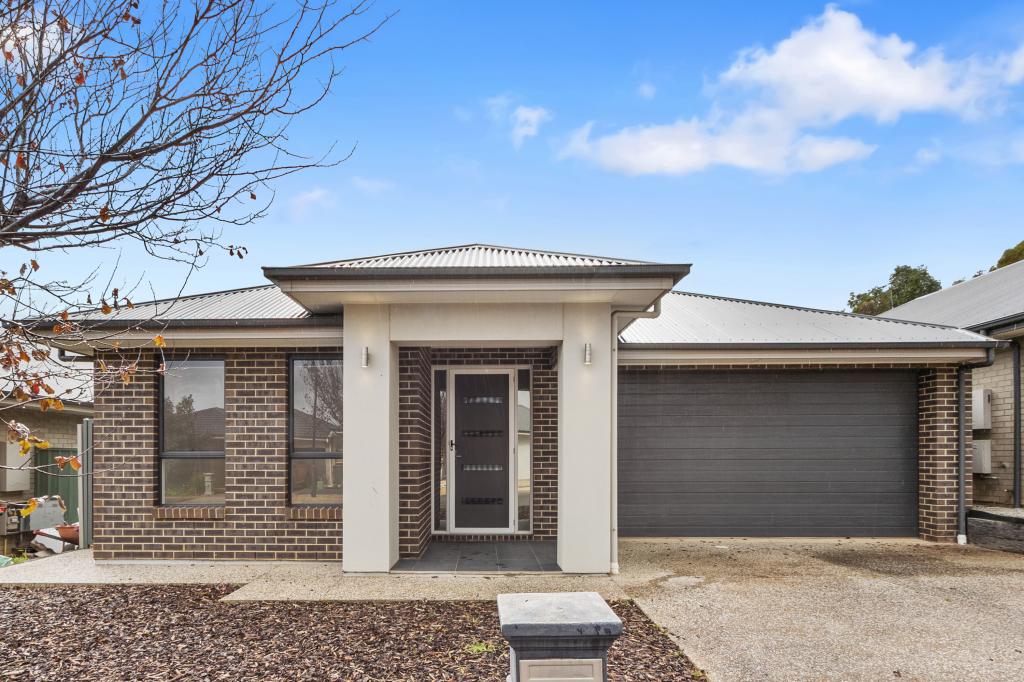 5 Atwell Cres, Evanston South, SA 5116