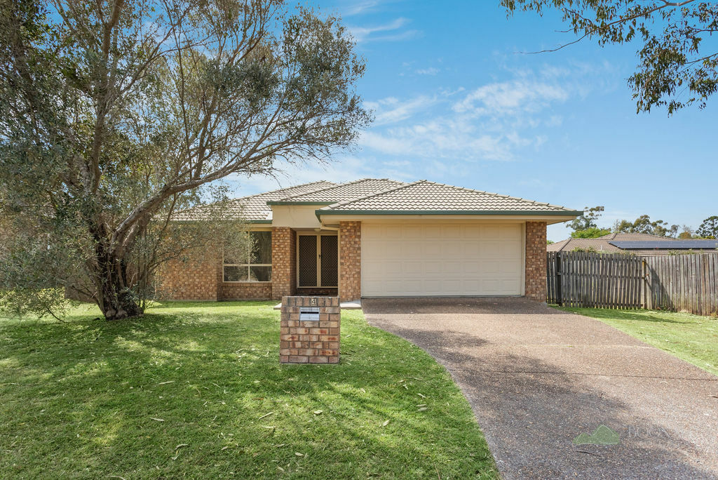4 ARTHUR TCE, BOONAH, QLD 4310