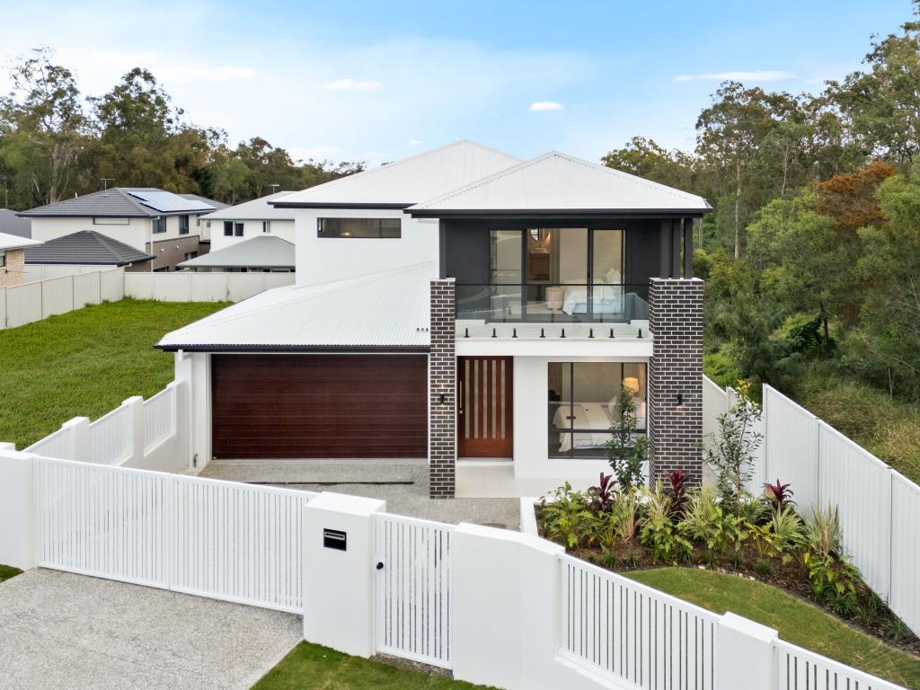 32 Knightsbridge St, Pallara, QLD 4110