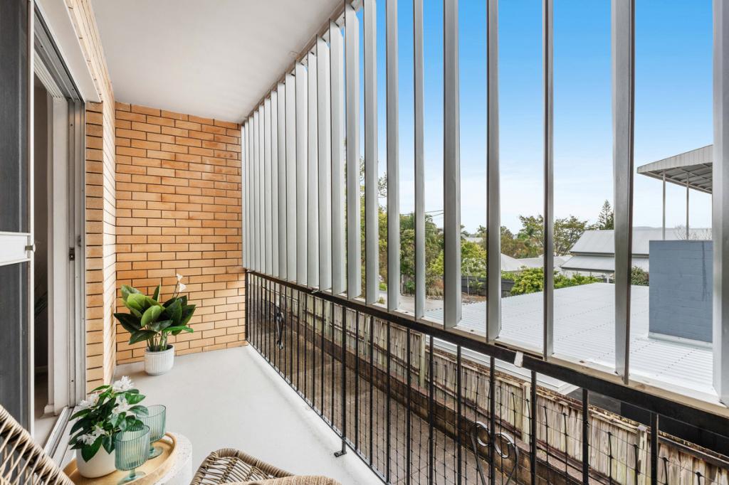 2/10 Stopford St, Wooloowin, QLD 4030