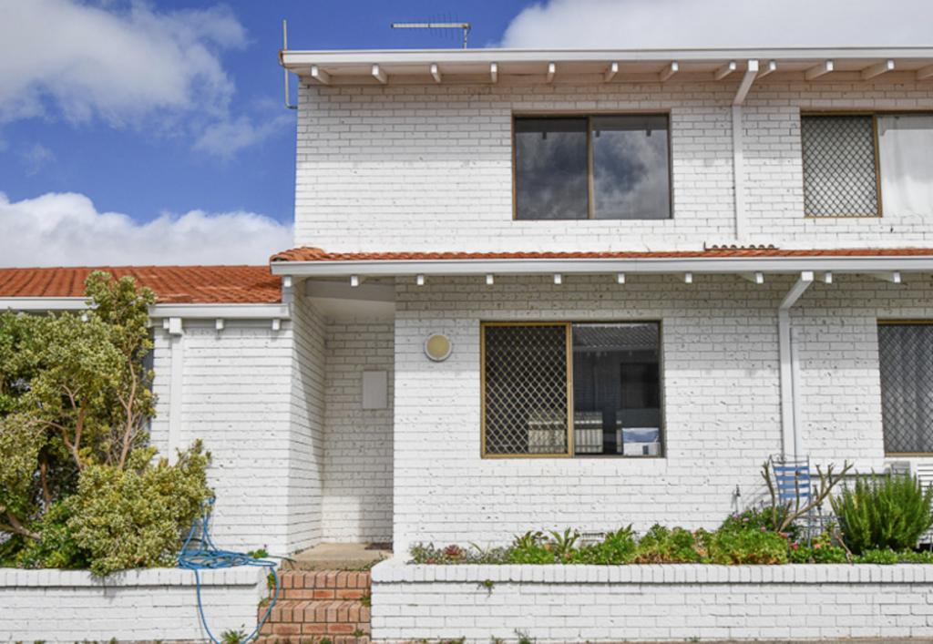 6/35b Halls Head Pde, Halls Head, WA 6210
