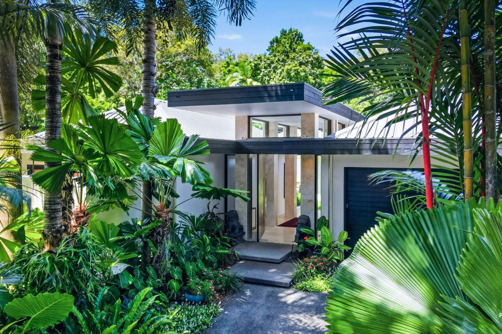 2/2 - 12 REEF ST, PORT DOUGLAS, QLD 4877