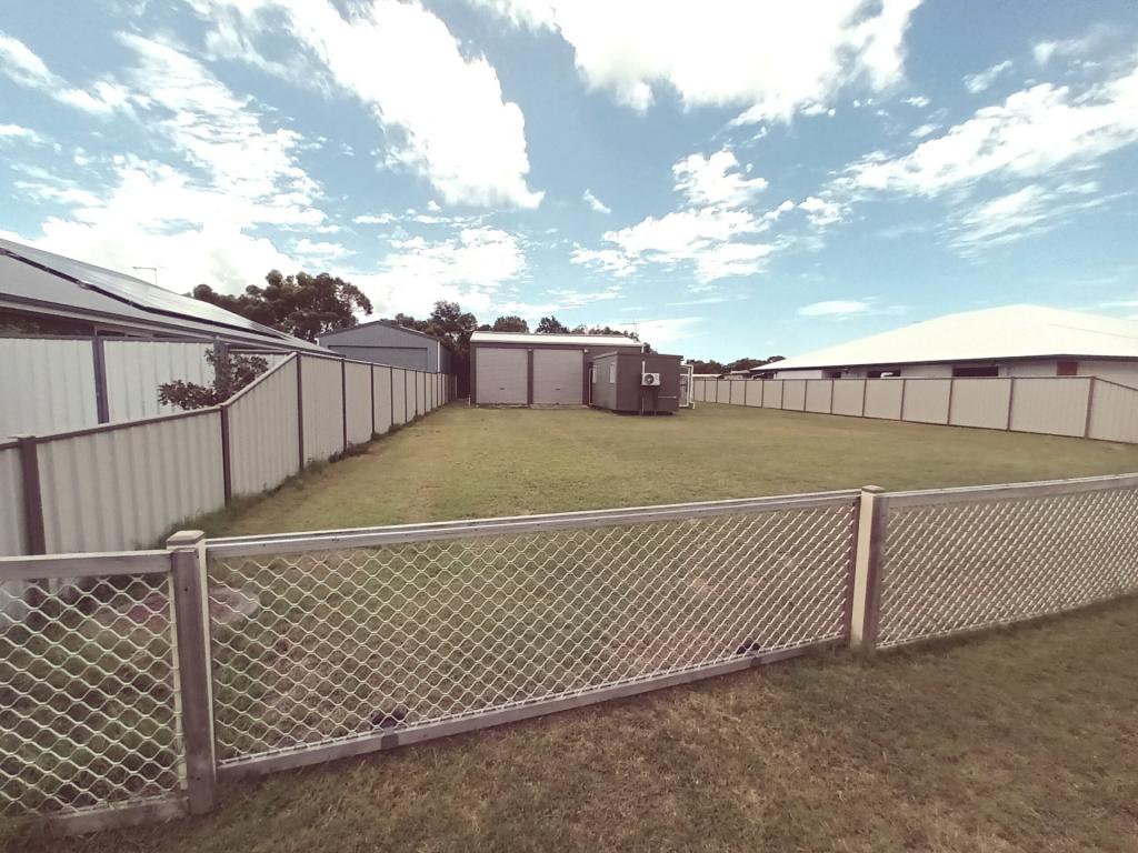 5 TULIPWOOD DR, BURRUM HEADS, QLD 4659