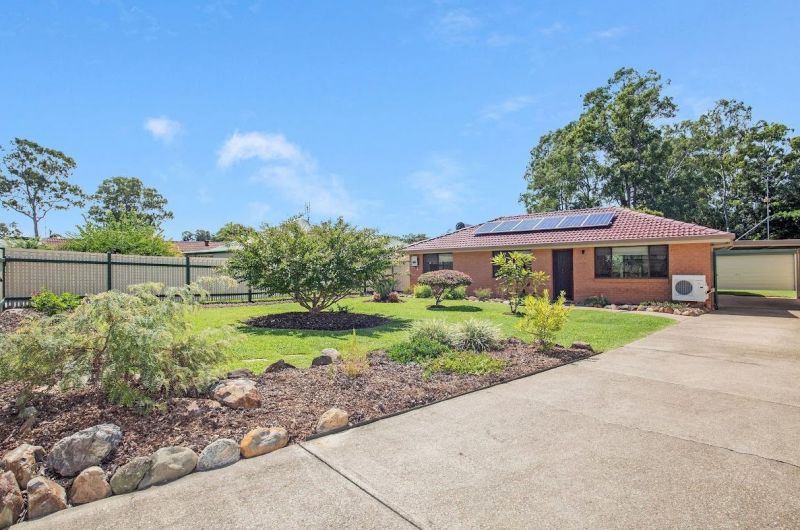 17 Guthrie Pde, Carrara, QLD 4211