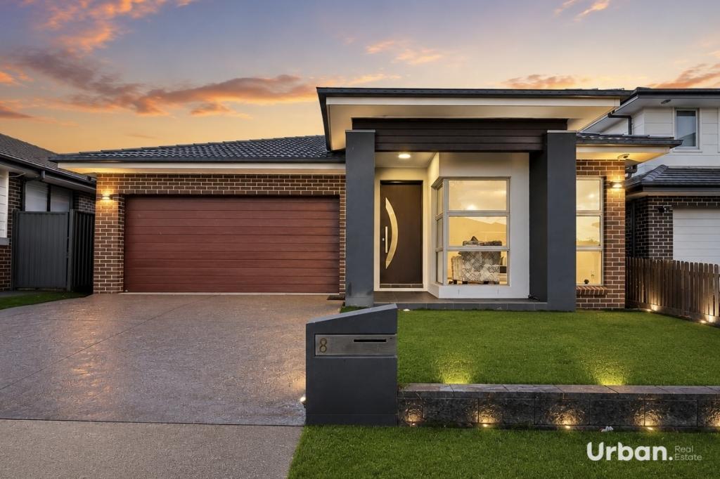 8 Narooma St, Gregory Hills, NSW 2557