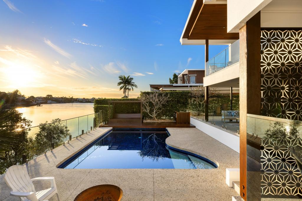 56 Sophie Ave, Broadbeach Waters, QLD 4218