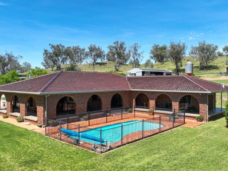 14409 NEW ENGLAND HWY, NEMINGHA, NSW 2340