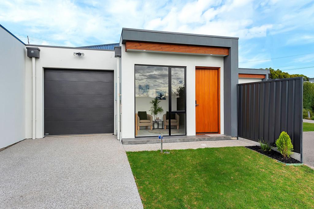 2/10 Welloch St, Modbury, SA 5092