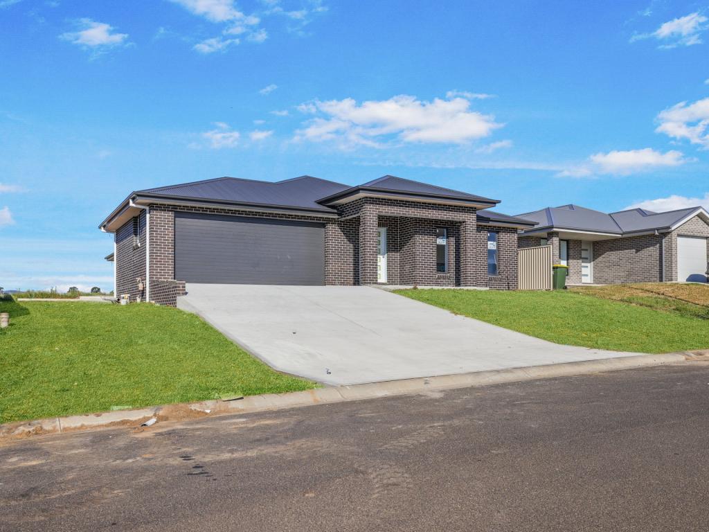 79 Basalt Way, Kelso, NSW 2795