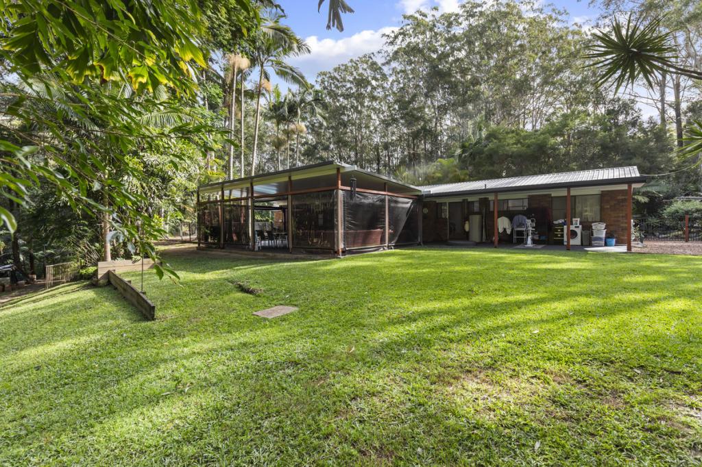 124 Storrs Rd, Peachester, QLD 4519