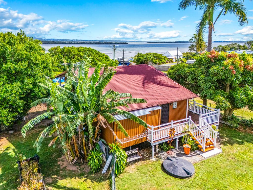 22 Mark Rd, Russell Island, QLD 4184