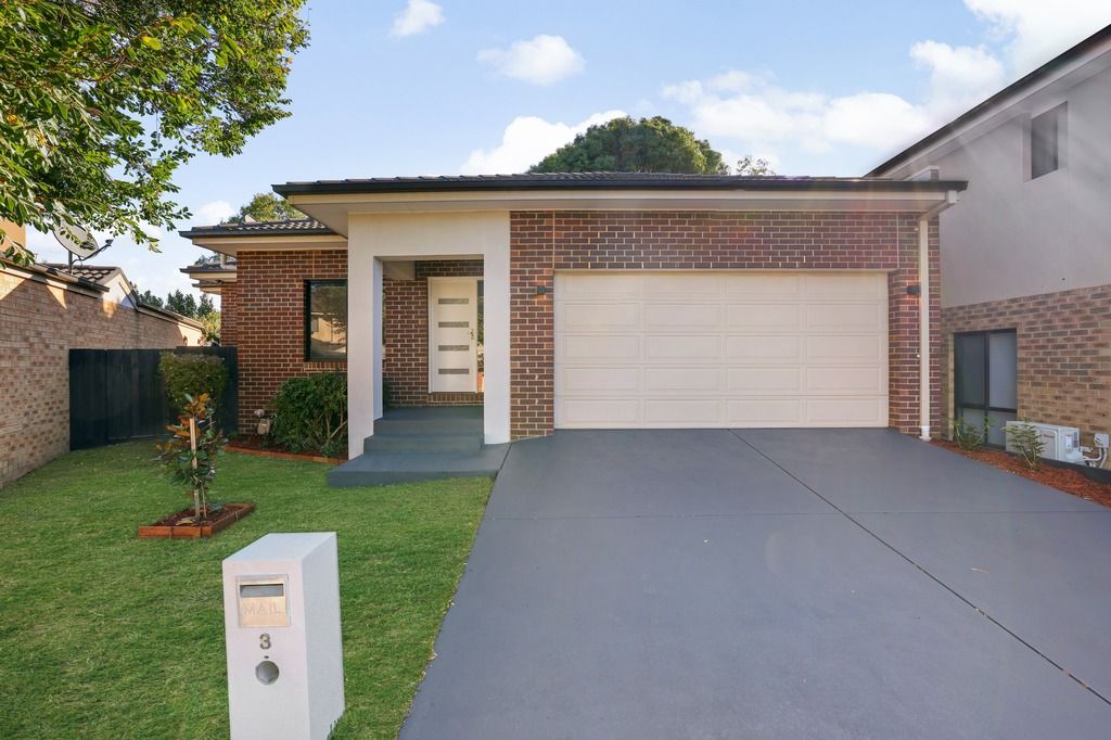 3/59 FAIRHOLME BVD, BERWICK, VIC 3806