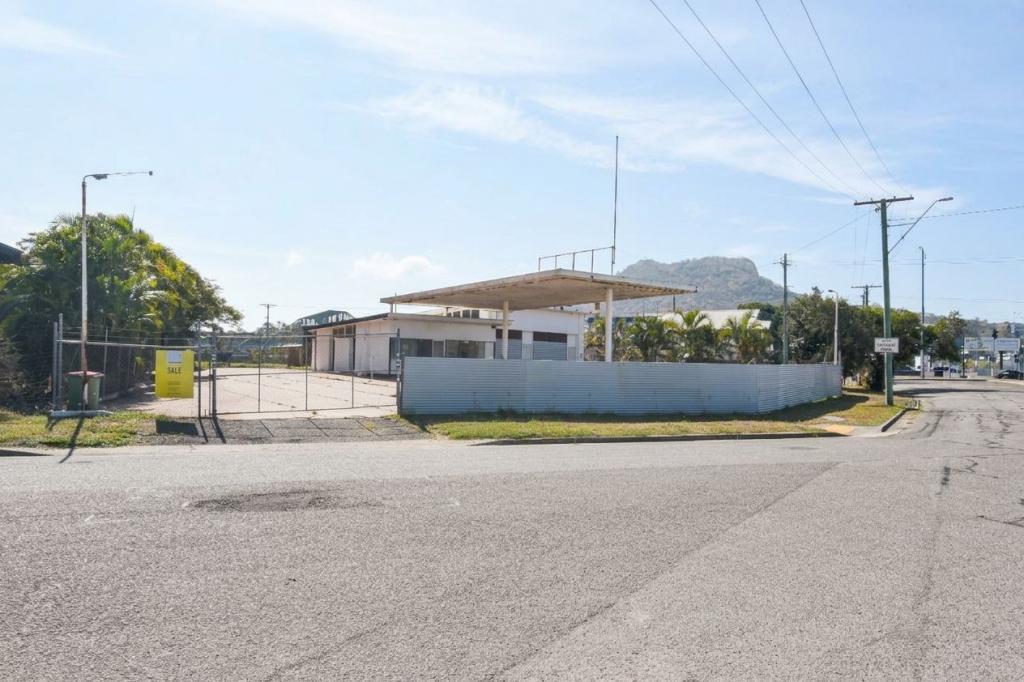 6 Railway Ave, Railway Estate, QLD 4810
