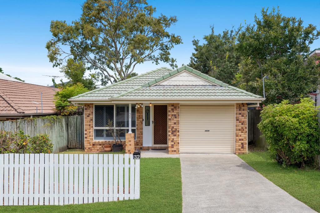 32 Ure St, Wynnum, QLD 4178