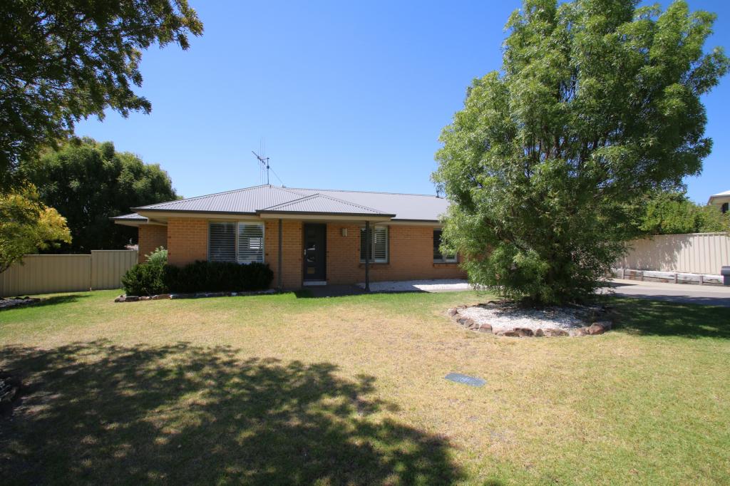 4 Vidler Pl, Blayney, NSW 2799