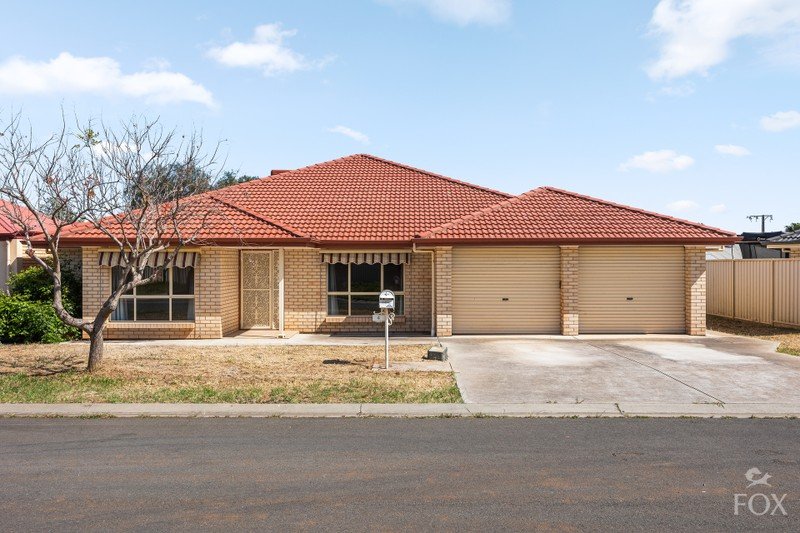 4 Canberra Ct, Smithfield, SA 5114