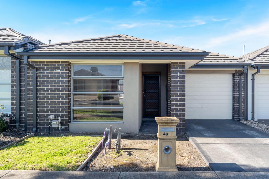 49 Moor Park Dr, Craigieburn, VIC 3064