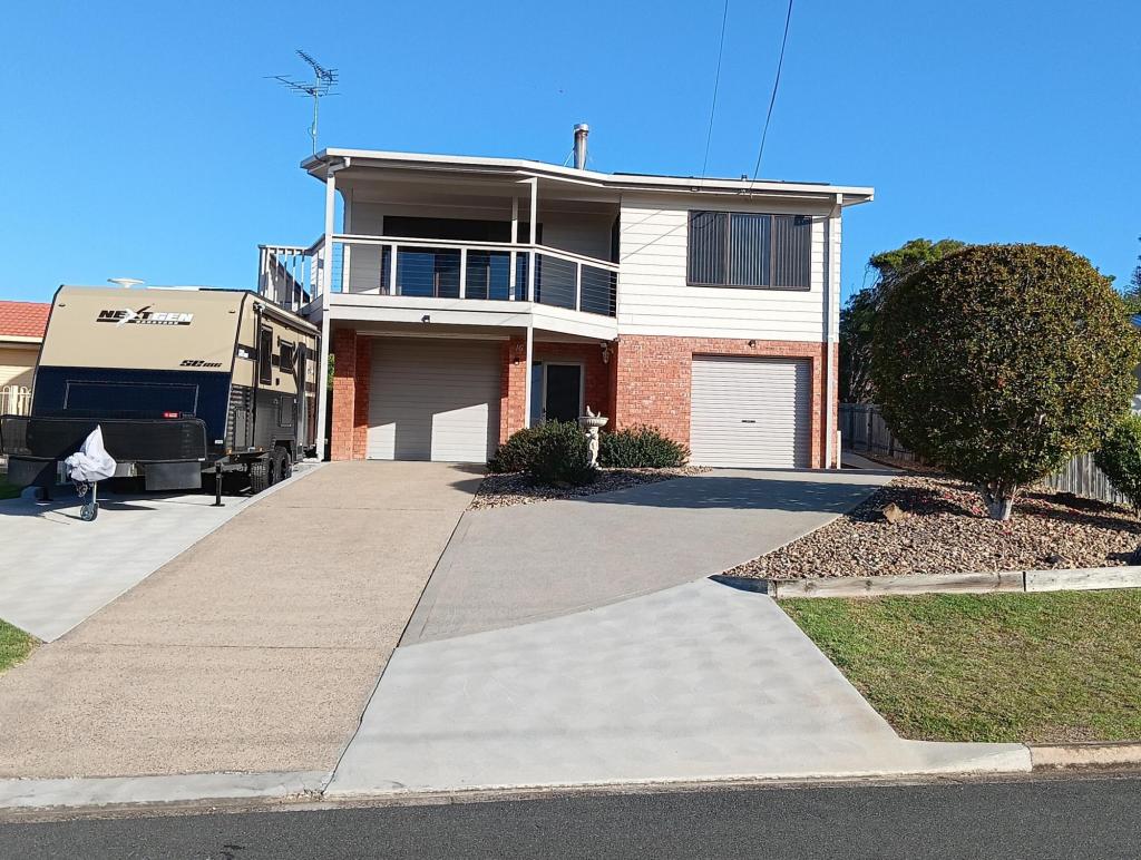 16 PLEASANT PL, TUROSS HEAD, NSW 2537