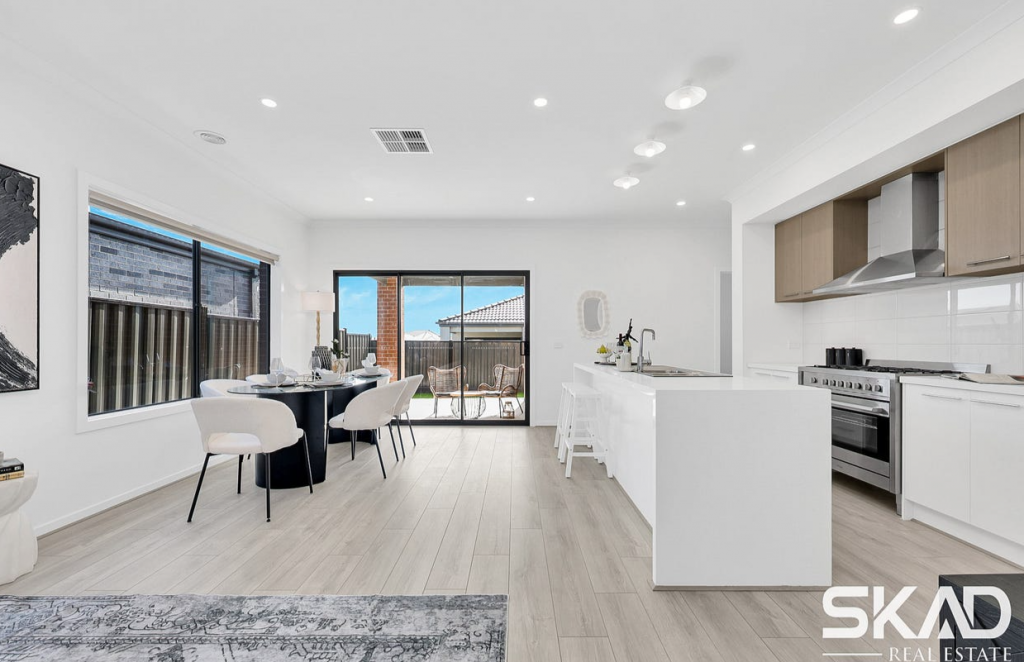 26 Flockhart St, Mickleham, VIC 3064