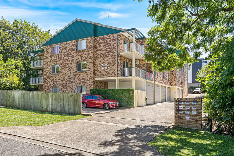 2/5 Vincent St, Indooroopilly, QLD 4068