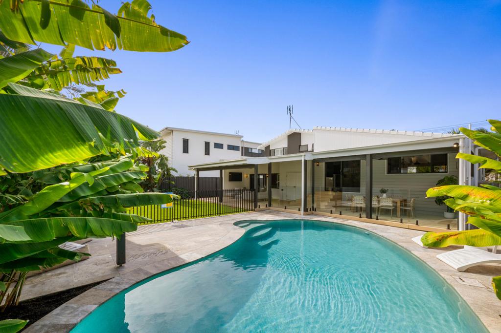 100 Oceanic Dr, Warana, QLD 4575